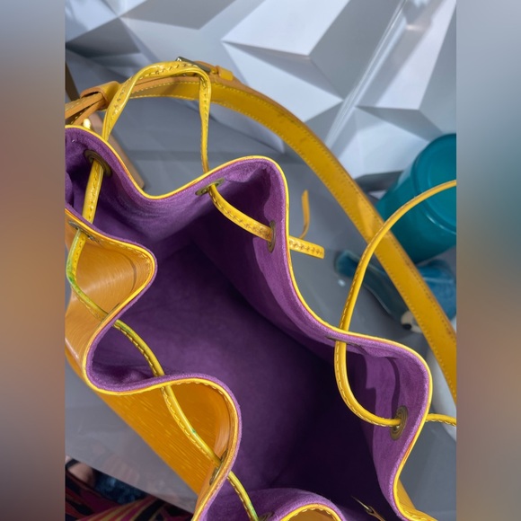 Louis Vuitton Yellow Epi Noe Bucket Drawstring Bag - Picture 15 of 16